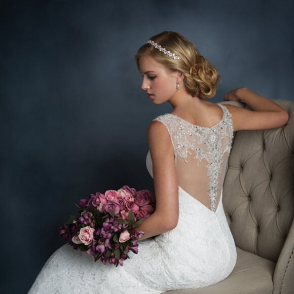 USED SAMPLE Fit & Flare Sexy Lace Wedding Dress Romantic Mermaid Lace Back - Picture 1 of 12